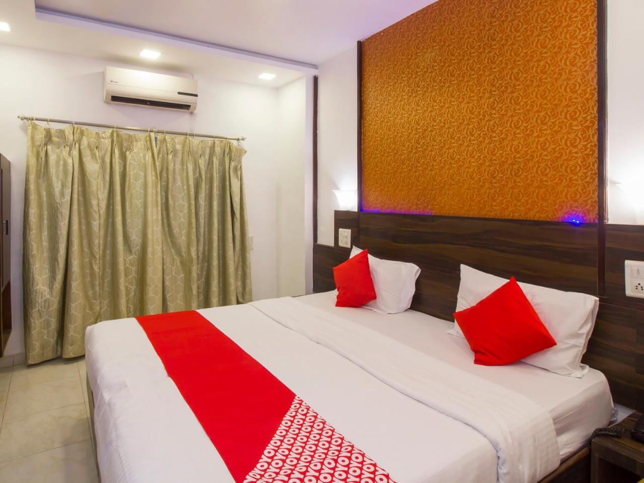 Oyo Flagship 19825 Hotel Panchratna Panvel Dış mekan fotoğraf