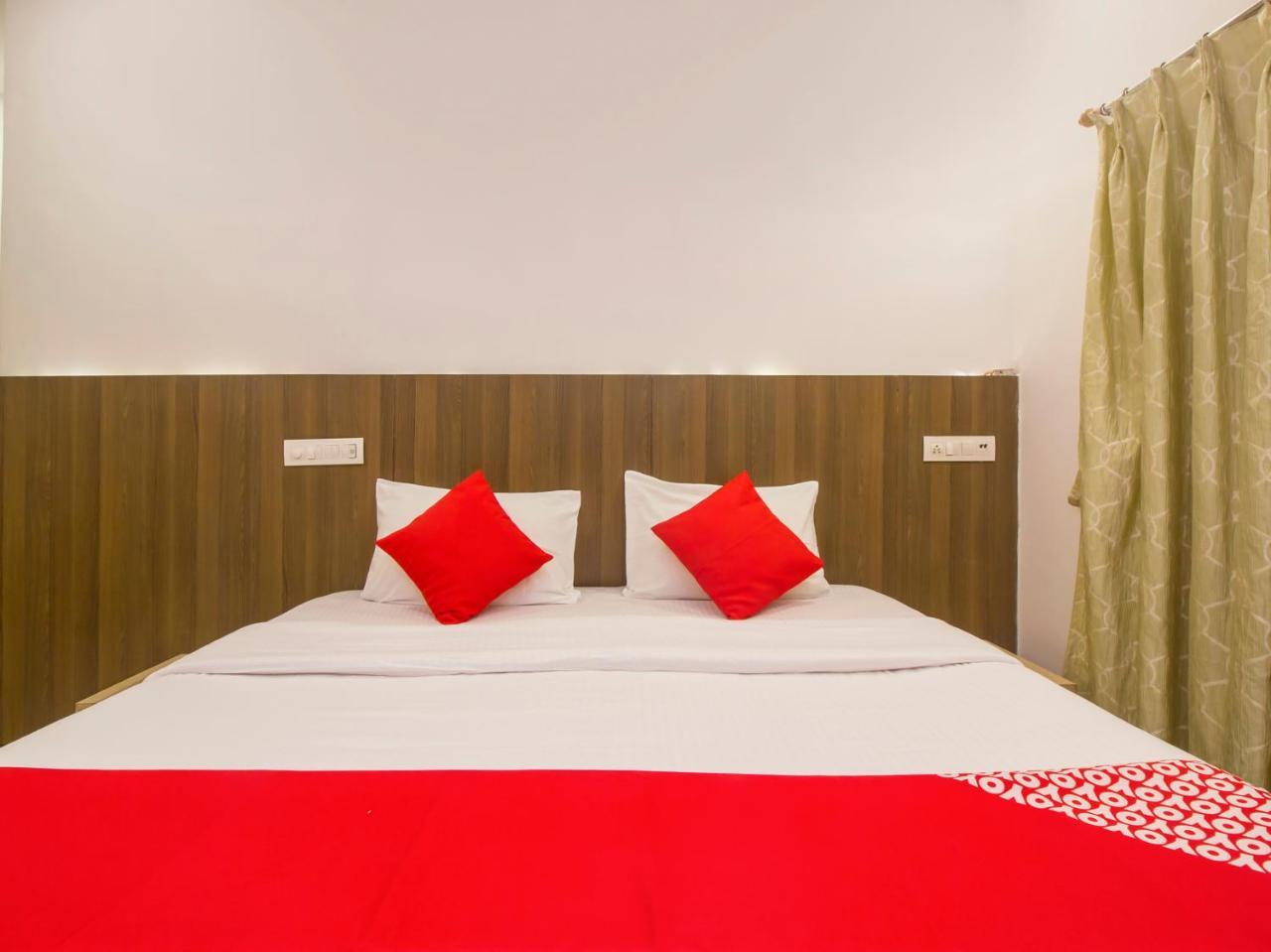 Oyo Flagship 19825 Hotel Panchratna Panvel Dış mekan fotoğraf