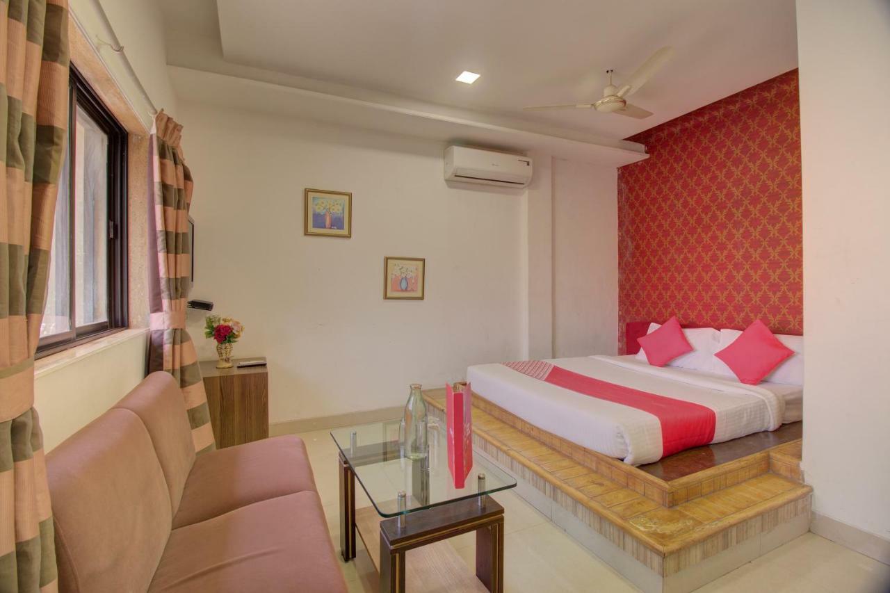 Oyo Flagship 19825 Hotel Panchratna Panvel Dış mekan fotoğraf
